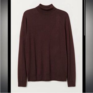 H&M 100% merino wool turtleneck in burgundy/plum​​​​​​​​​